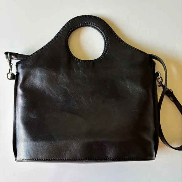 Patricia Nash Black Moretto
Shopper Italian Leather
Handbag - Picture 3 of 14